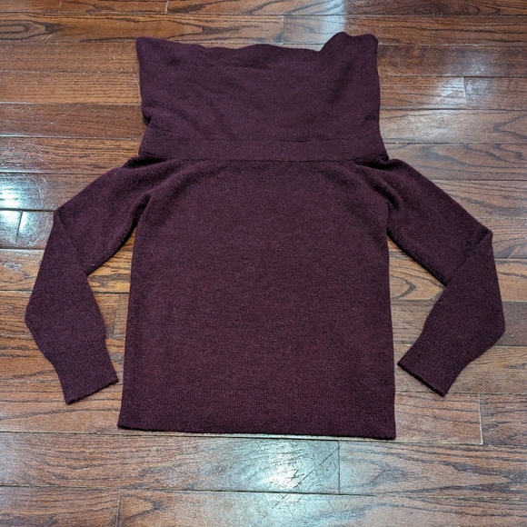 BNWOT Club Monaco Alpaca wool off the shoulder sweater - Picture 4 of 9